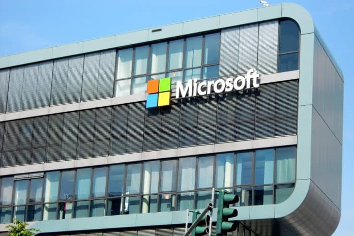 Microsoft ha corregido más de 100 errores en su último patch