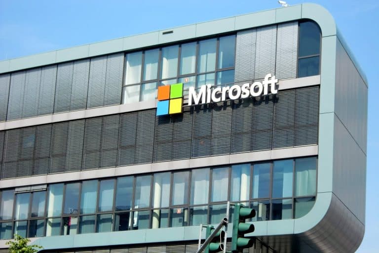 Microsoft ha corregido más de 100 errores en su último patch