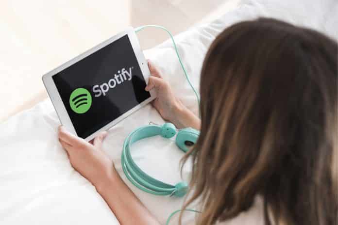 Spotify activa las letras de canciones en tiempo real