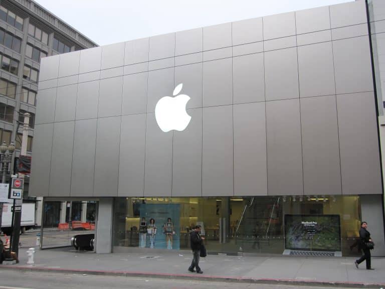 Apple se encargará de detectar imágenes de abuso infantil en los iPhone.